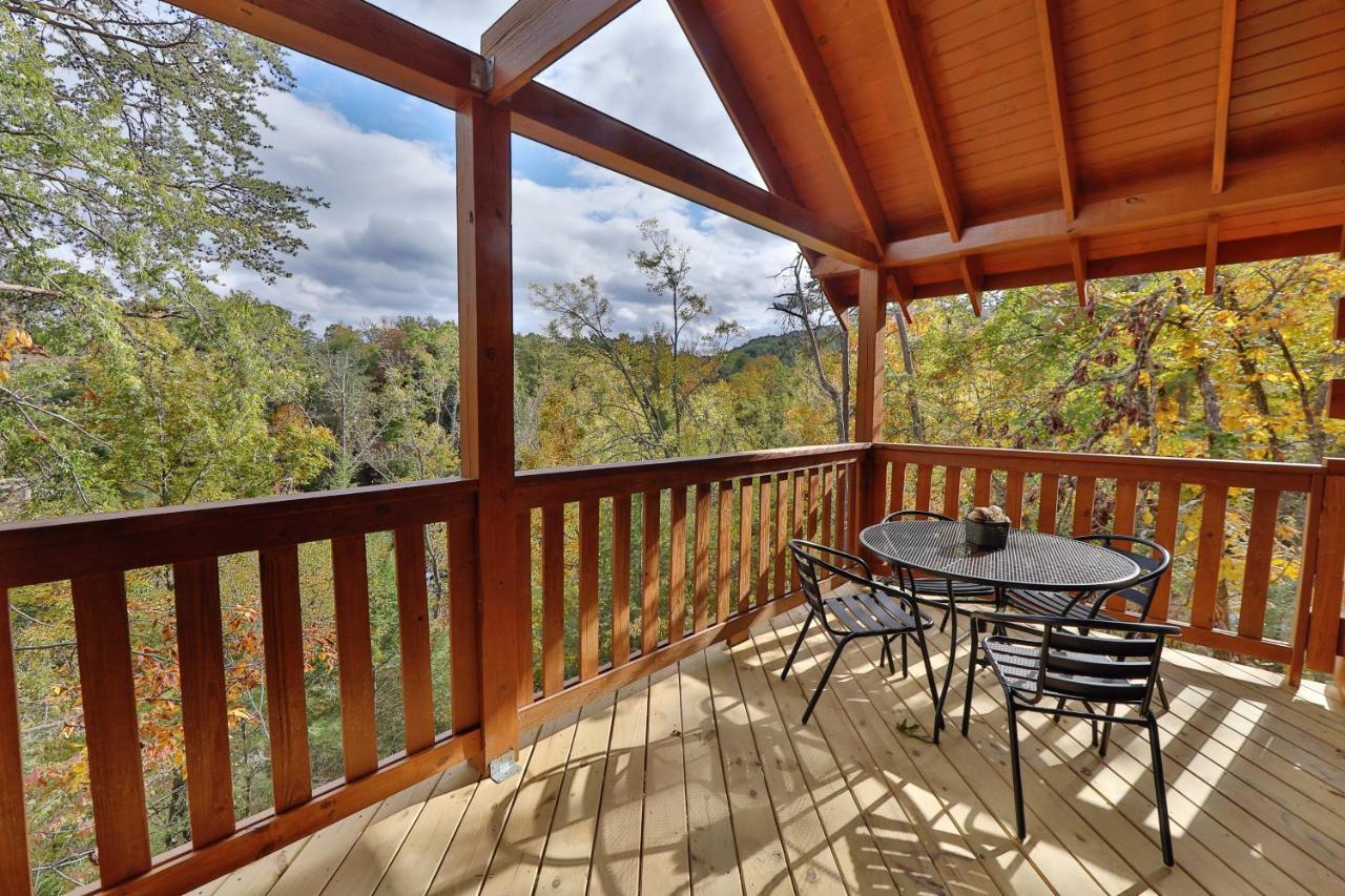Deer Pass Lodge Pigeon Forge Exterior photo